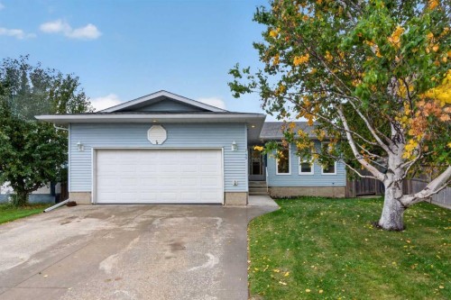740 3 Avenue SE Three Hills, AB T0M 2A0
