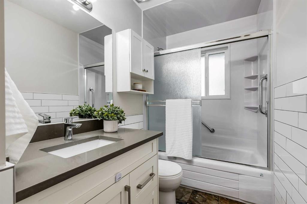 3216 15 Street Nw, Calgary, AB