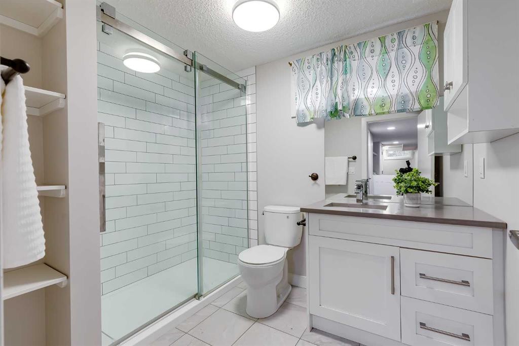 3216 15 Street Nw, Calgary, AB