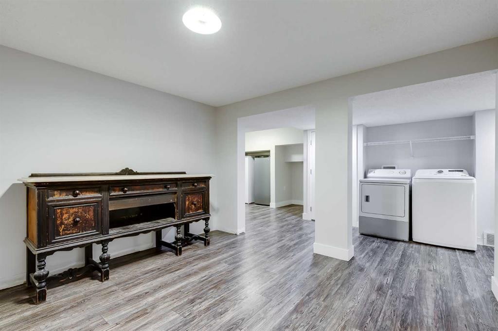 3216 15 Street Nw, Calgary, AB