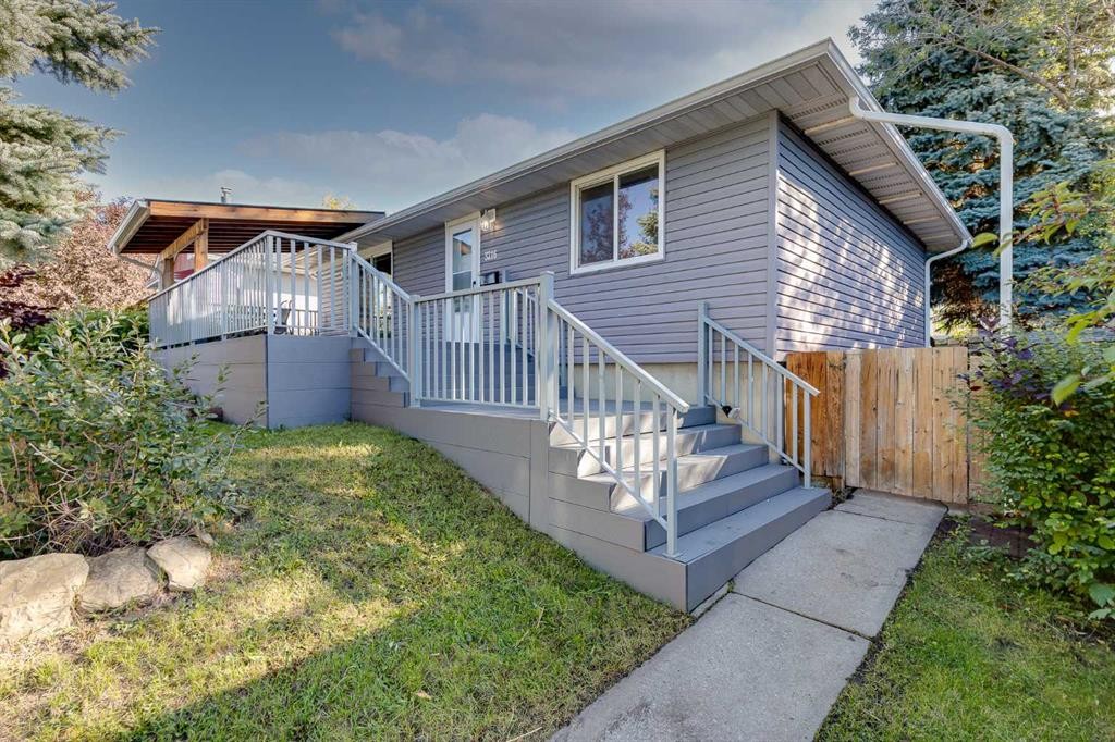 3216 15 Street Nw, Calgary, AB