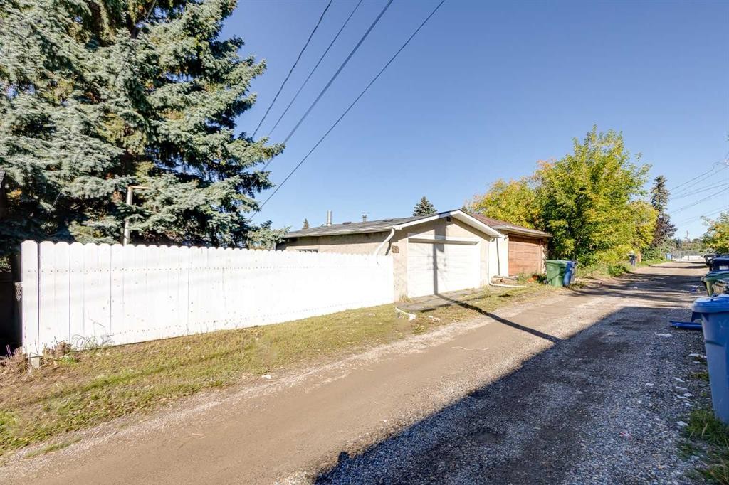 3216 15 Street Nw, Calgary, AB