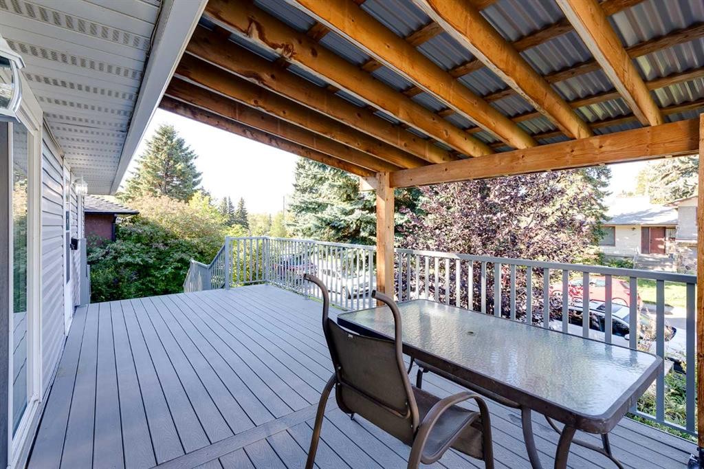 3216 15 Street Nw, Calgary, AB