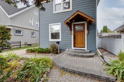 1905 2 Street Nw, Calgary, AB 