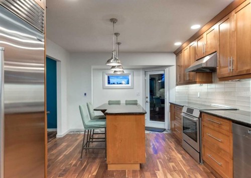 871 Oakside Circle Sw, Calgary, AB 