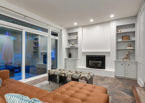 871 Oakside Circle Sw, Calgary, AB 