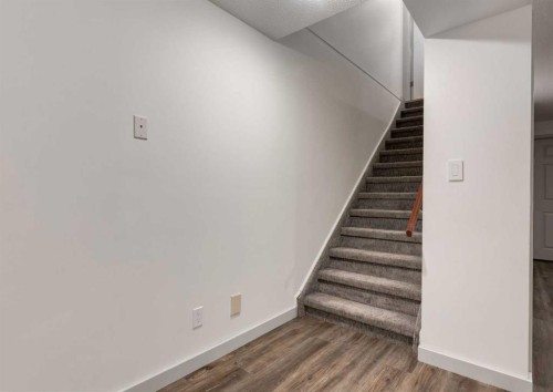 871 Oakside Circle Sw, Calgary, AB 
