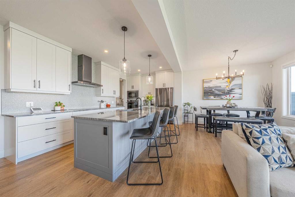 92 Walcrest View Se, Calgary, AB