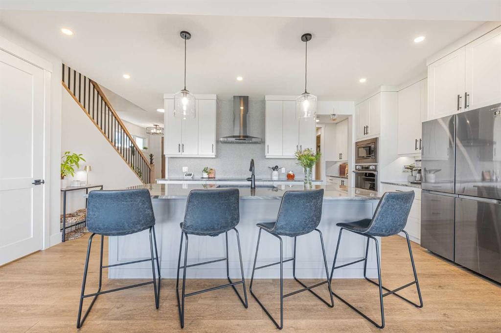 92 Walcrest View Se, Calgary, AB