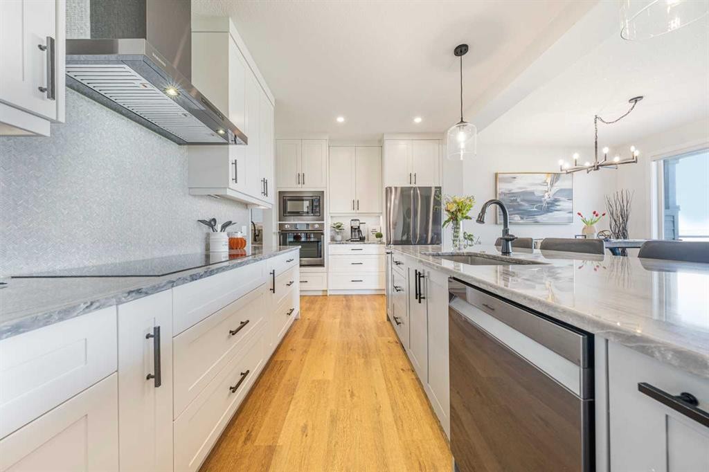 92 Walcrest View Se, Calgary, AB