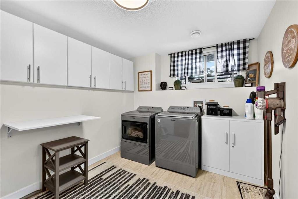 10403 Maplemont Road Se, Calgary, AB