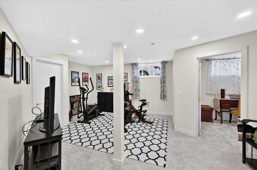 10403 Maplemont Road Se, Calgary, AB