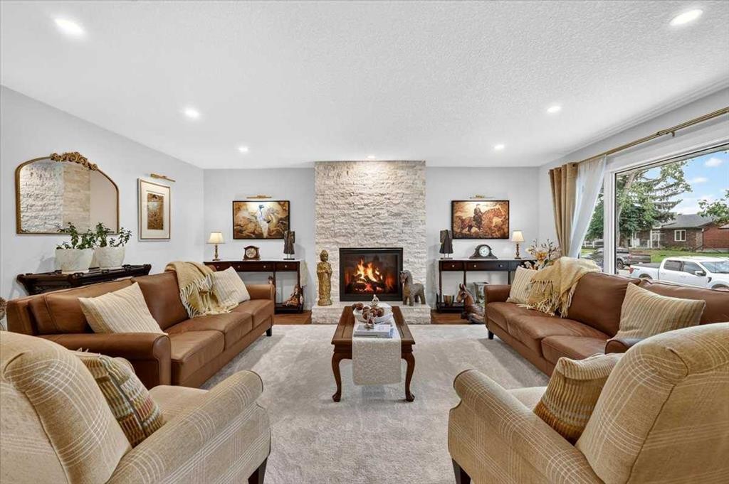 10403 Maplemont Road Se, Calgary, AB