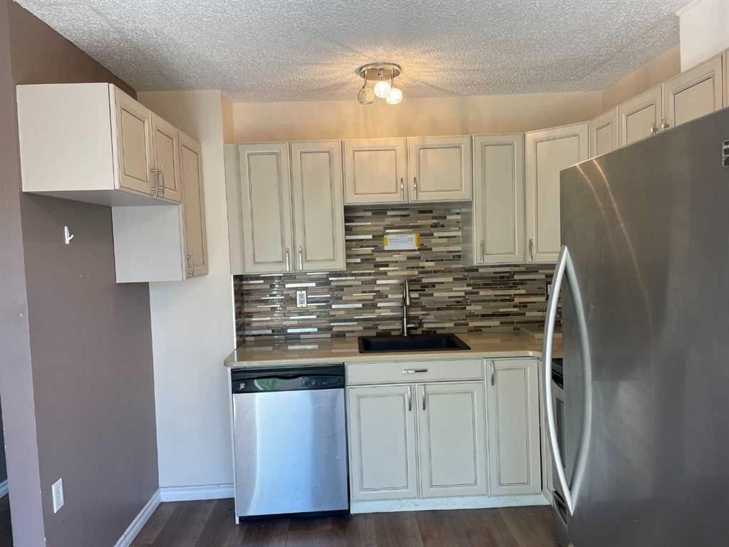 3315 56 Street Ne, Calgary, AB