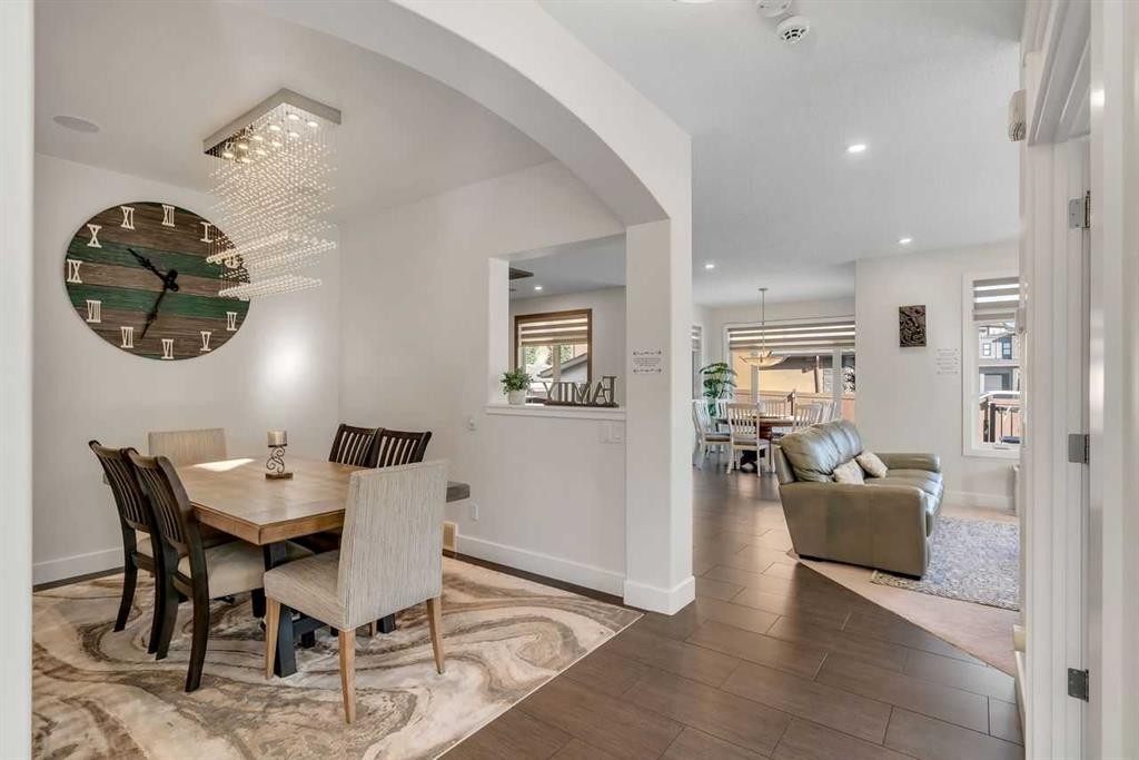 160 Panatella Crescent Nw, Calgary, AB