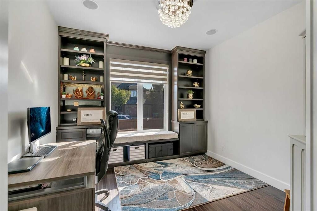 160 Panatella Crescent Nw, Calgary, AB