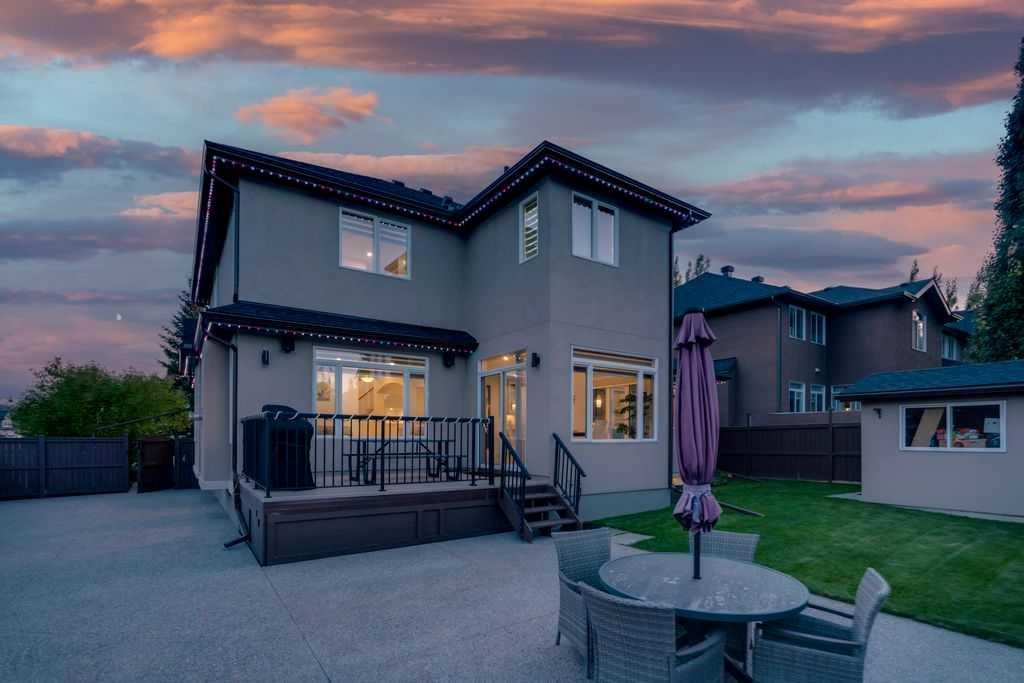 160 Panatella Crescent Nw, Calgary, AB