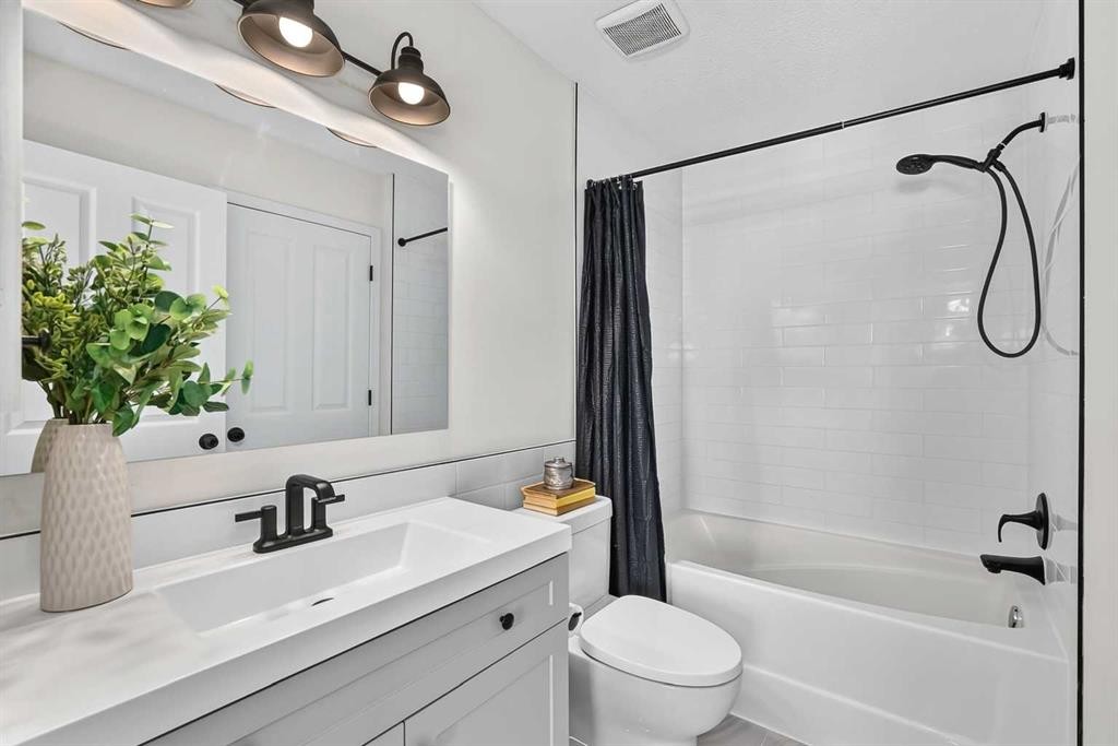 53 Mt Aberdeen Circle Se, Calgary, AB