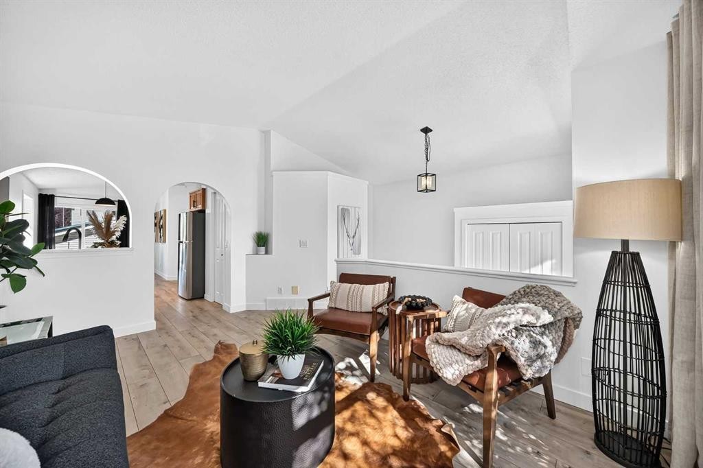 53 Mt Aberdeen Circle Se, Calgary, AB