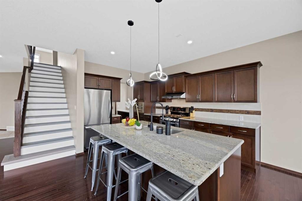 799 New Brighton Drive Se, Calgary, AB