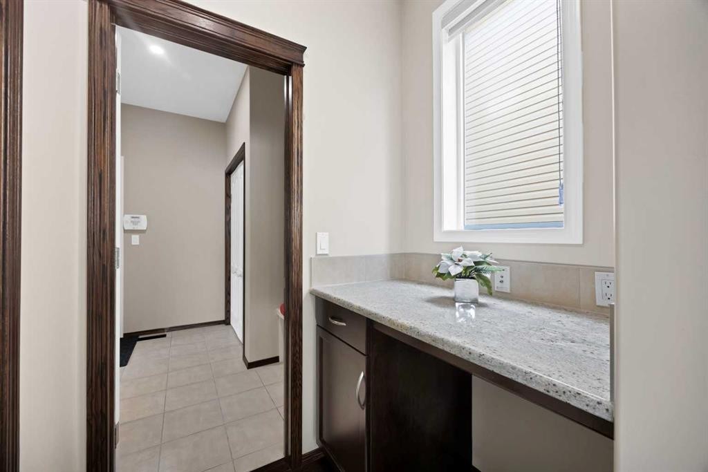 799 New Brighton Drive Se, Calgary, AB
