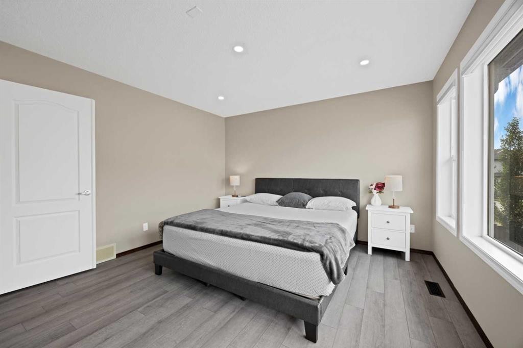 799 New Brighton Drive Se, Calgary, AB