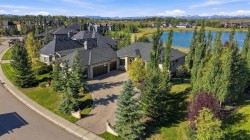 31 Montenaro Bay Cochrane Lake, AB T4C 0A5
