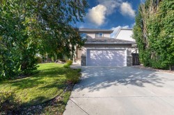 112 Cove Crescent Chestermere, AB T1X 1J5