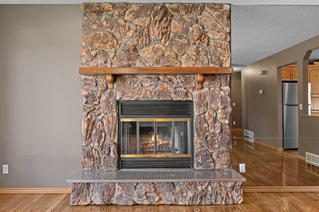 2727 Doverbrook Road Se, Calgary, AB