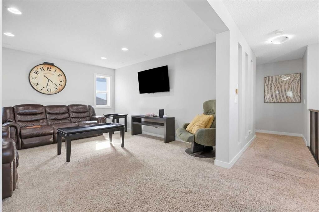 91 Copperpond Terrace Se, Calgary, AB