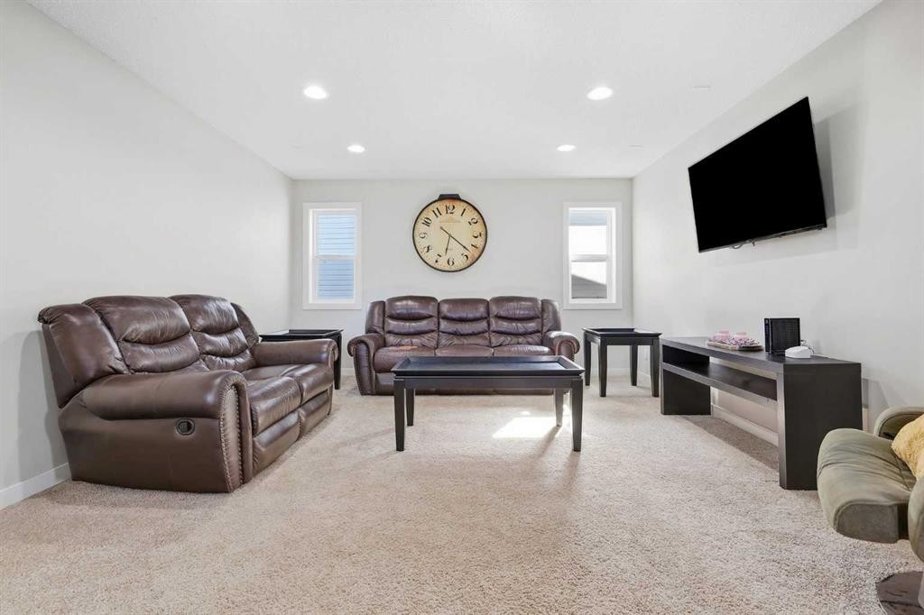 91 Copperpond Terrace Se, Calgary, AB