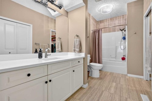 19 West Jensen Place Sw, Calgary, AB 