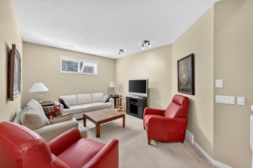 19 West Jensen Place Sw, Calgary, AB 