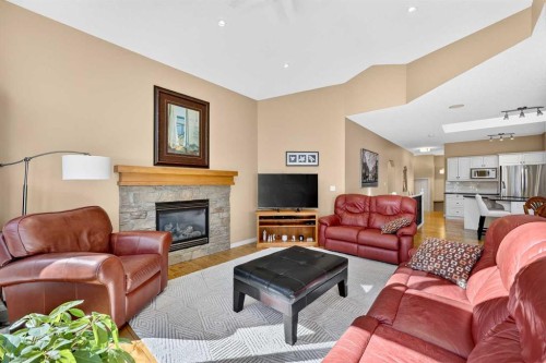 19 West Jensen Place Sw, Calgary, AB 