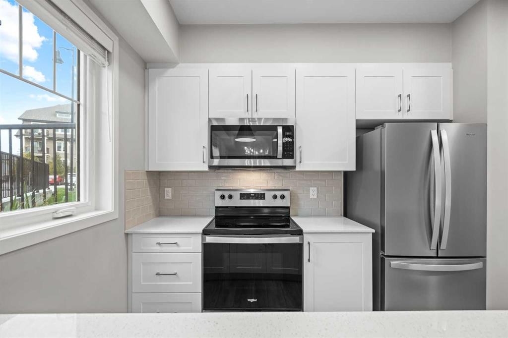 101-140 Mahogany Street Se, Calgary, AB
