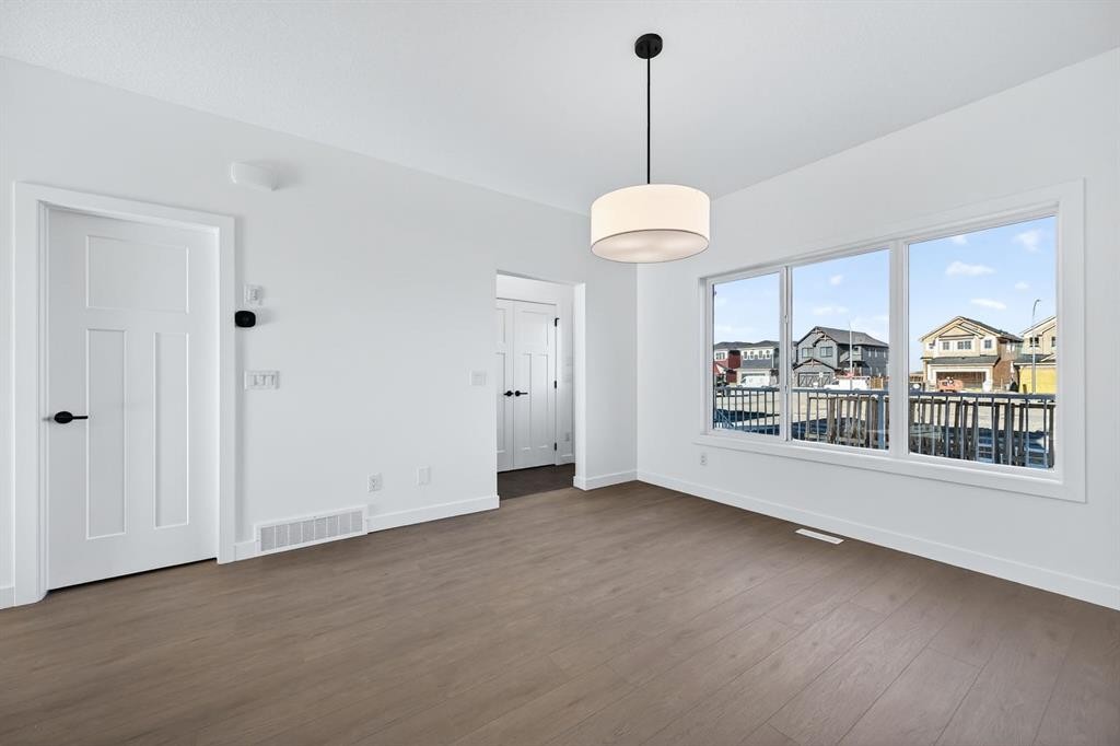 62 Rangeview Path Se, Calgary, AB