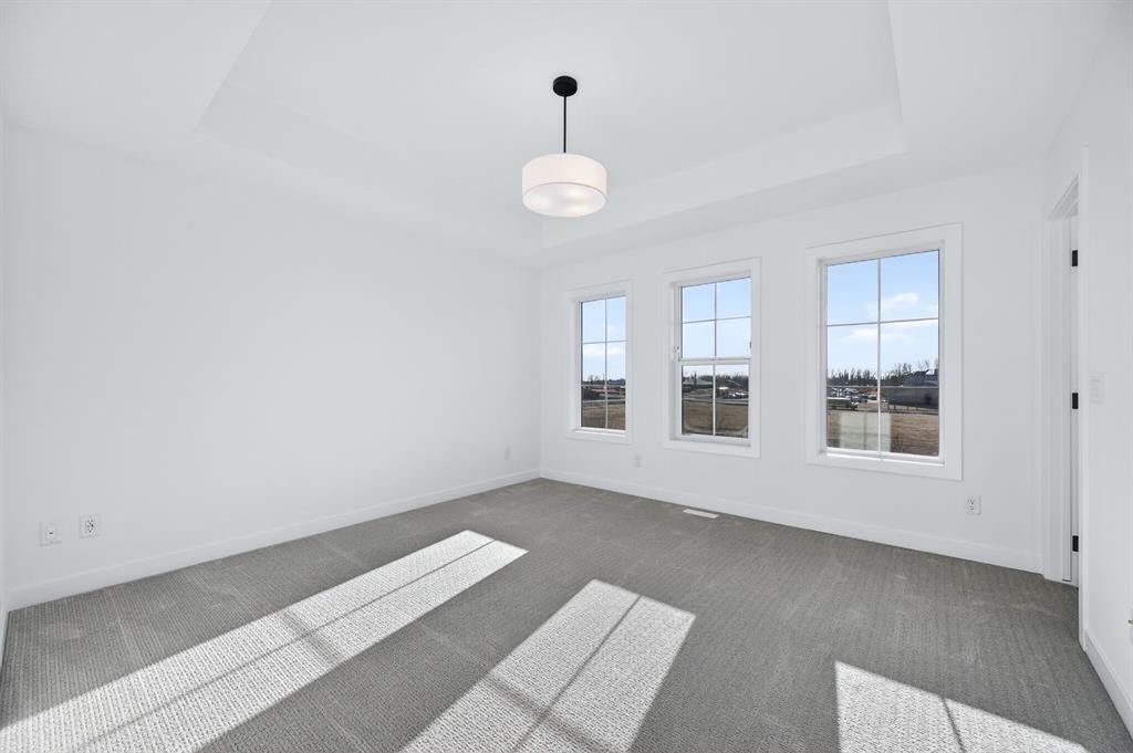62 Rangeview Path Se, Calgary, AB