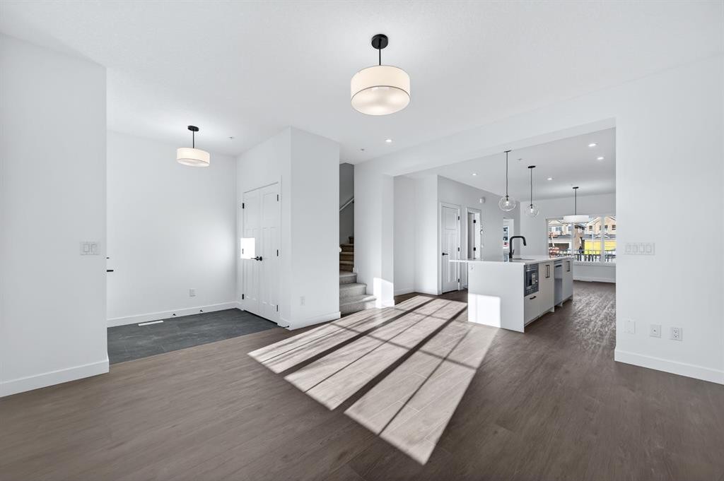 62 Rangeview Path Se, Calgary, AB