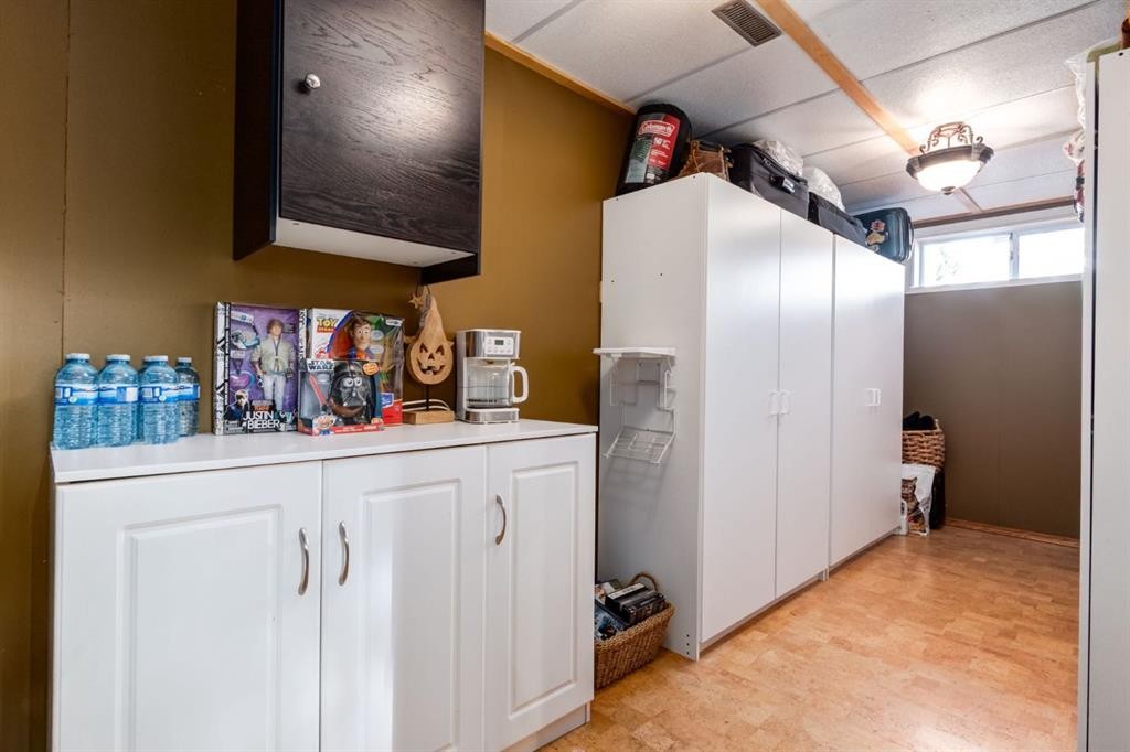 505 Edgebank Place Nw, Calgary, AB