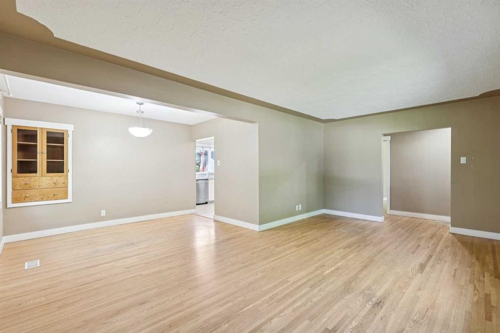 5428 Centre A Street Ne, Calgary, AB