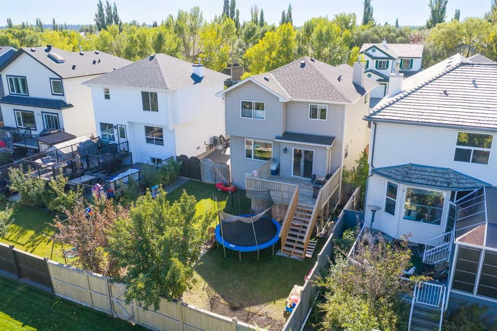 42 Douglas Glen Circle Se, Calgary, AB