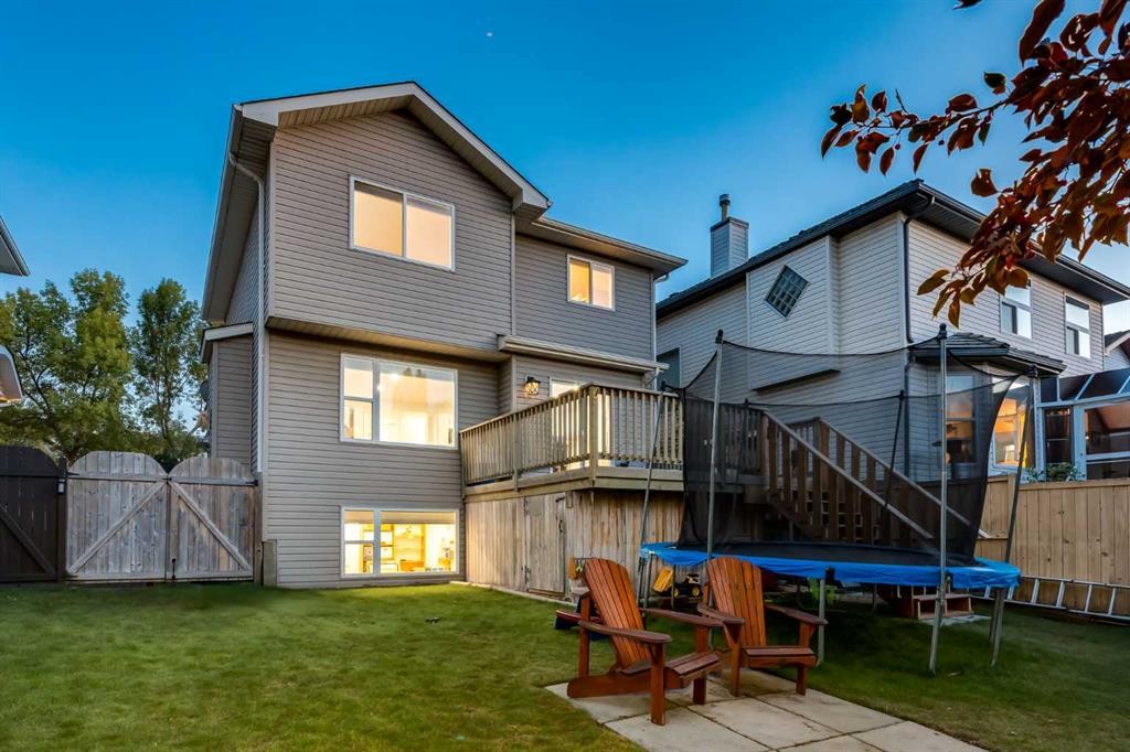 42 Douglas Glen Circle Se, Calgary, AB