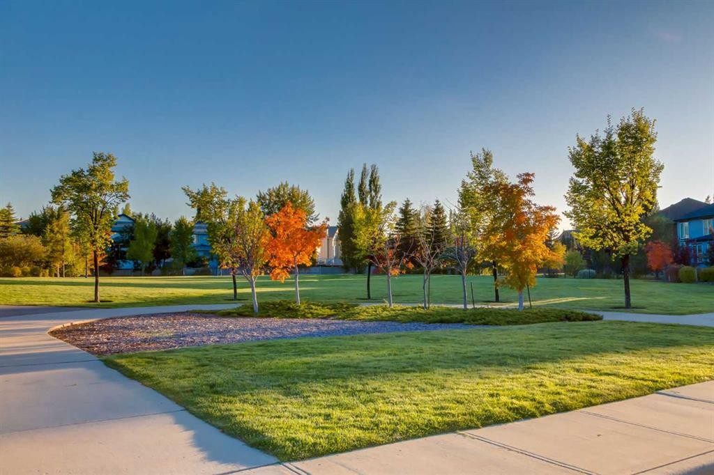 42 Douglas Glen Circle Se, Calgary, AB