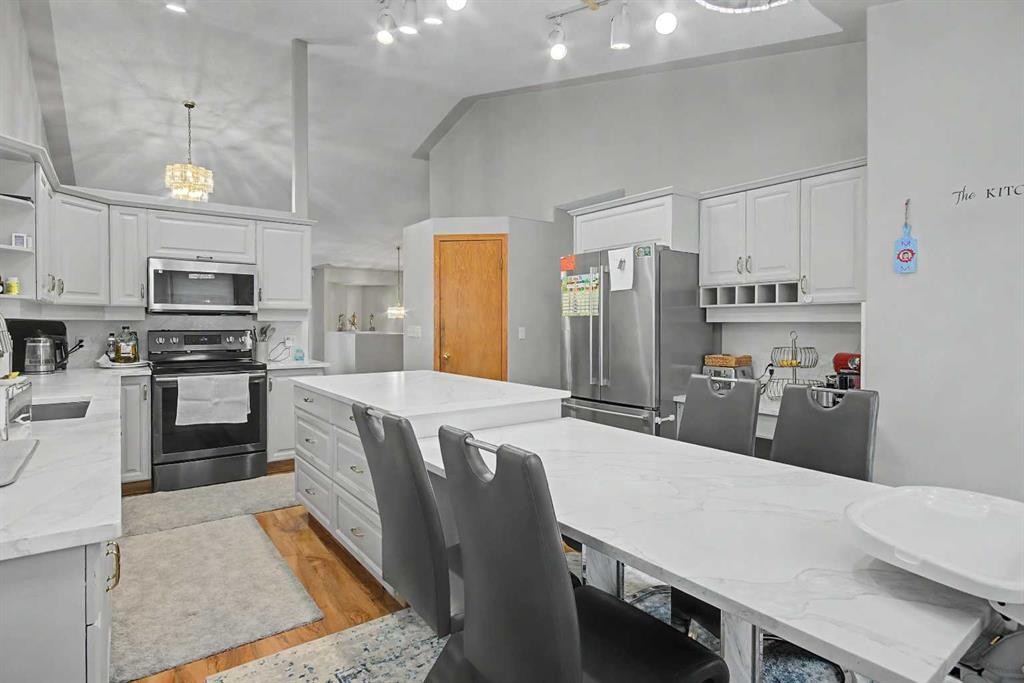 7212 California Boulevard Ne, Calgary, AB