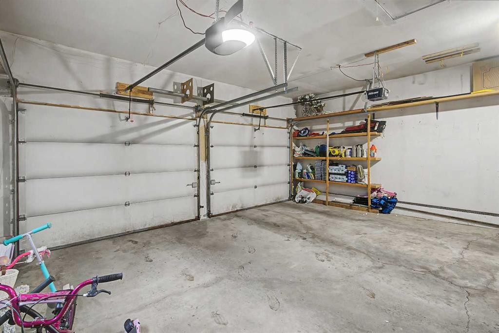 7212 California Boulevard Ne, Calgary, AB