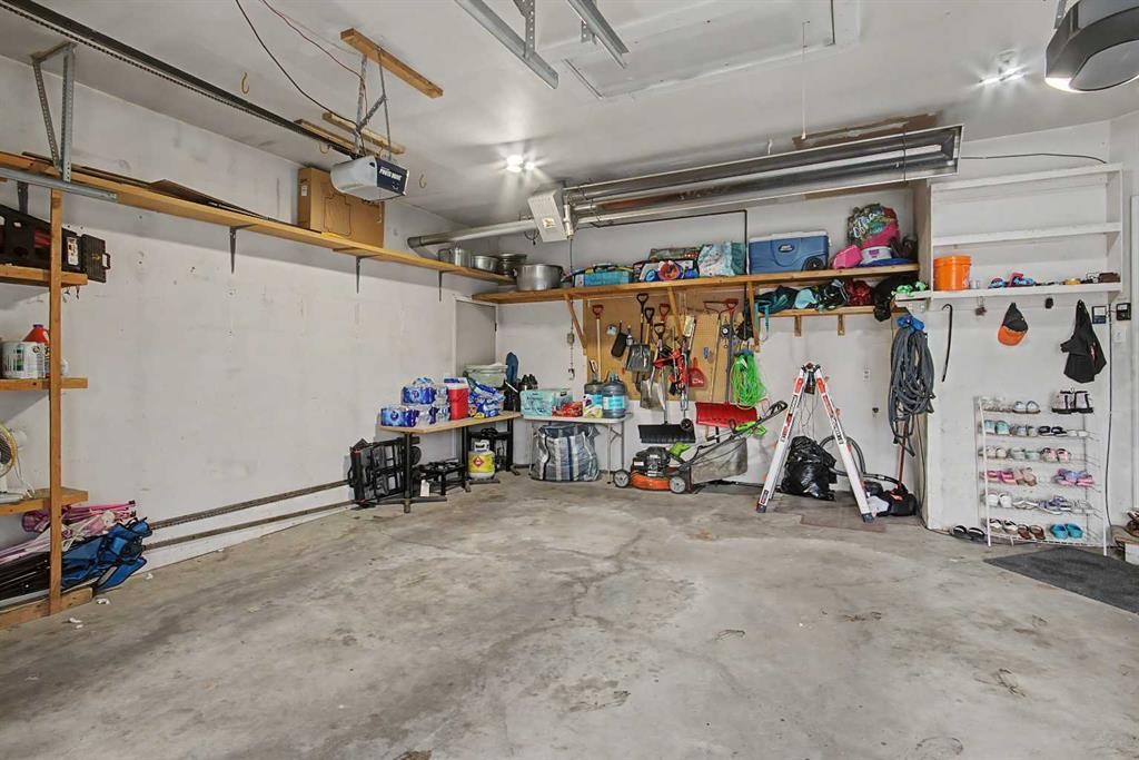 7212 California Boulevard Ne, Calgary, AB