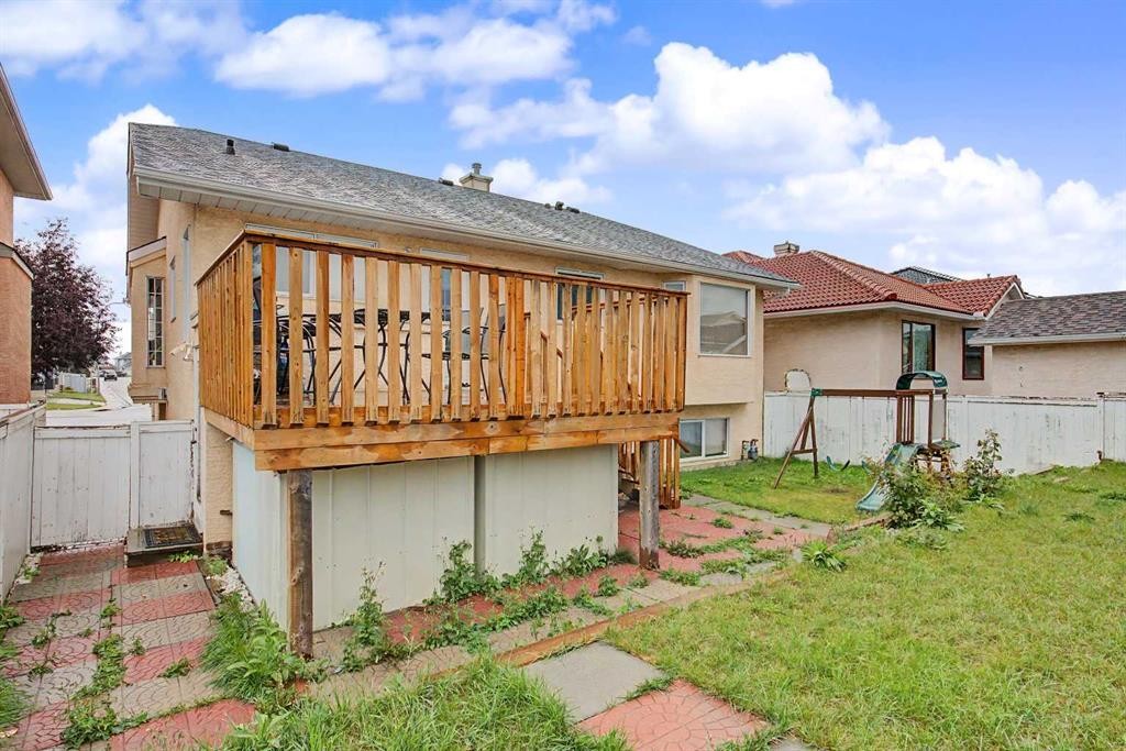 7212 California Boulevard Ne, Calgary, AB