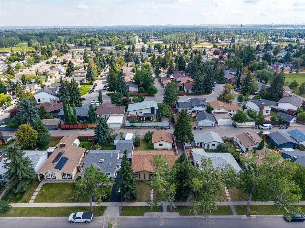 11248 Braeside Drive Sw, Calgary, AB