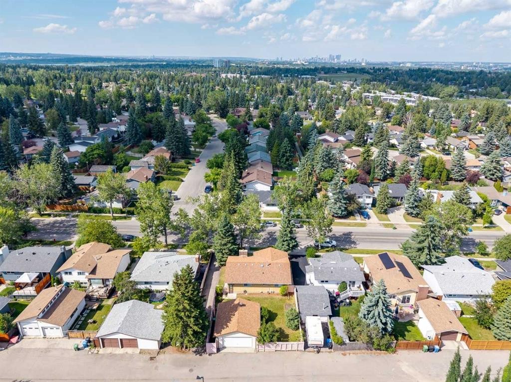 11248 Braeside Drive Sw, Calgary, AB