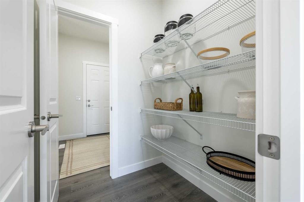 9 Quartz Gate, Balzac, AB